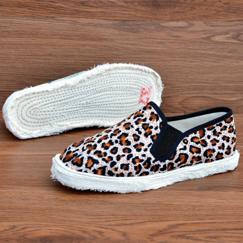 Handmade Cotton Slip-On Shoes – Lightweight, Breathable, Comfortable Daily Flat